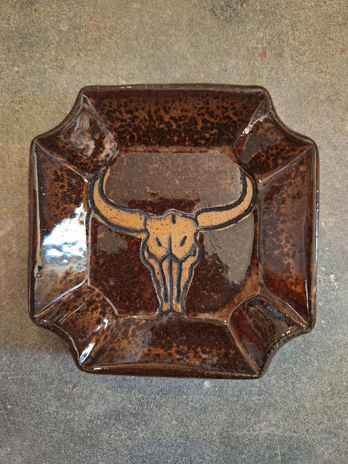 Cowskull Plate Scalloped Square