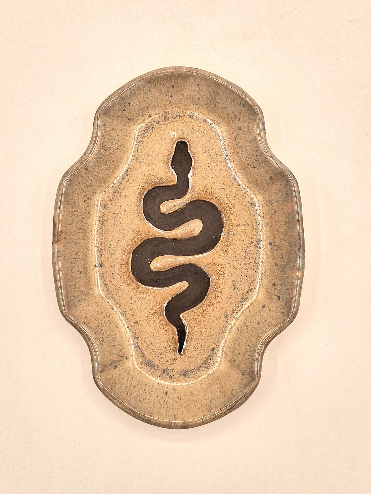 Snake Plate Oval Medium