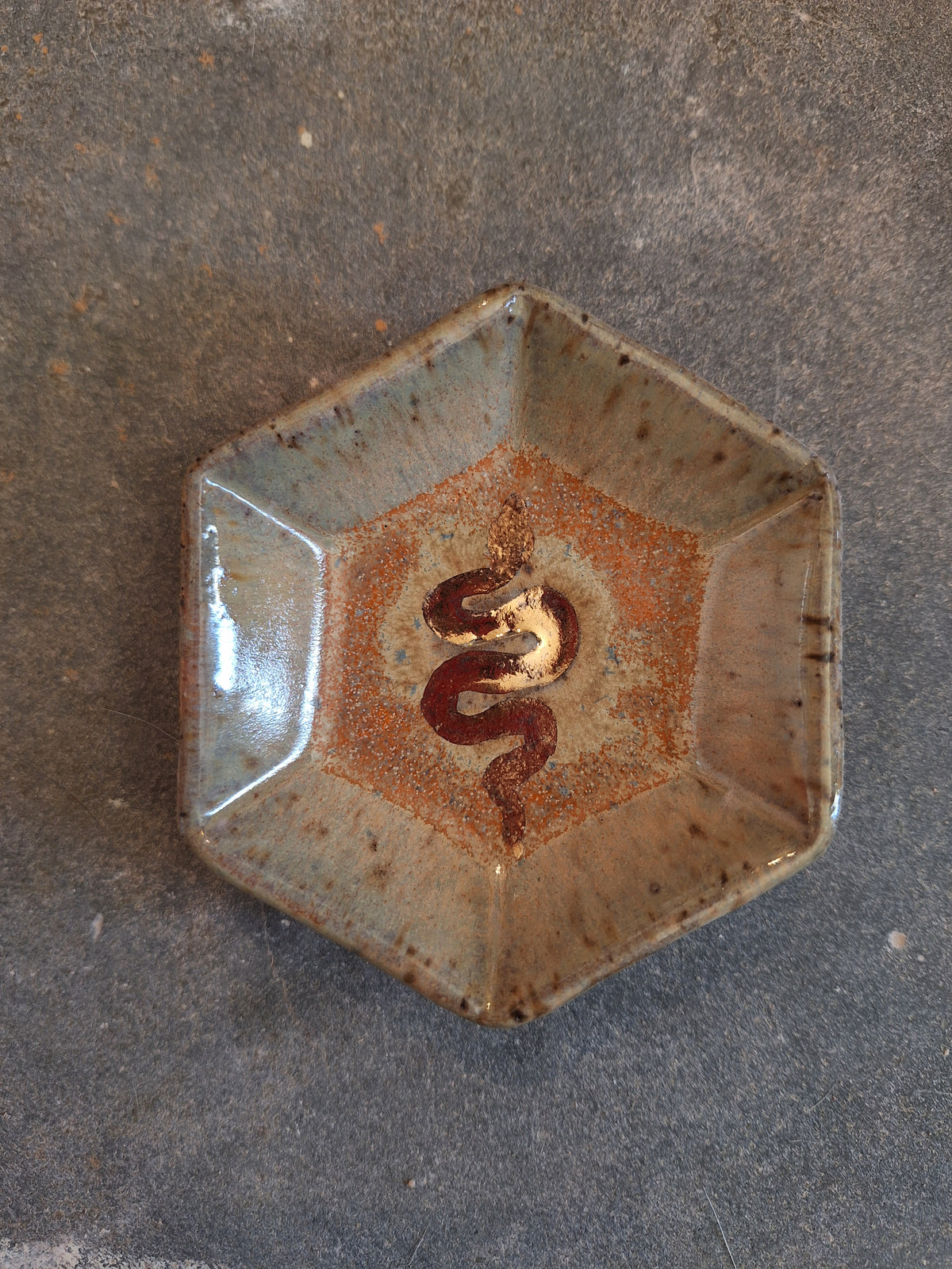 Snake Plate Hexagon Mini Gold