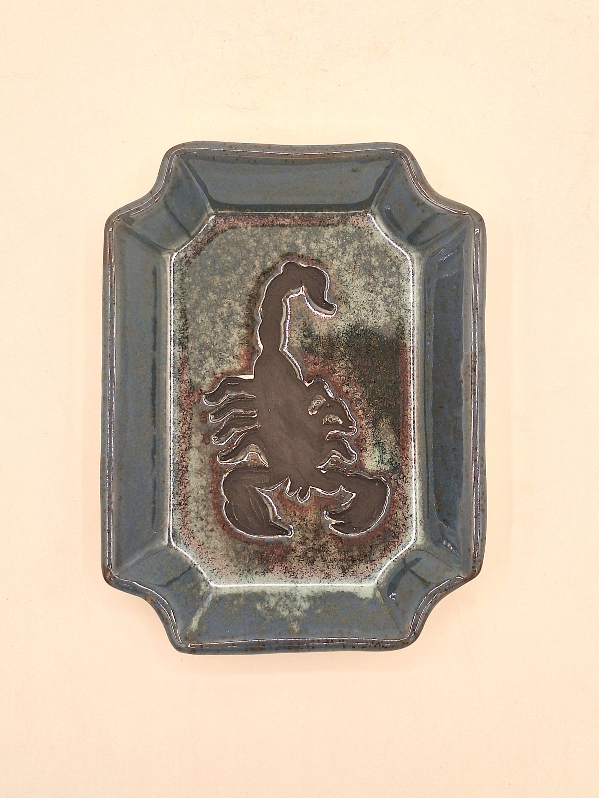 Scorpion Plate Rectangle Medium