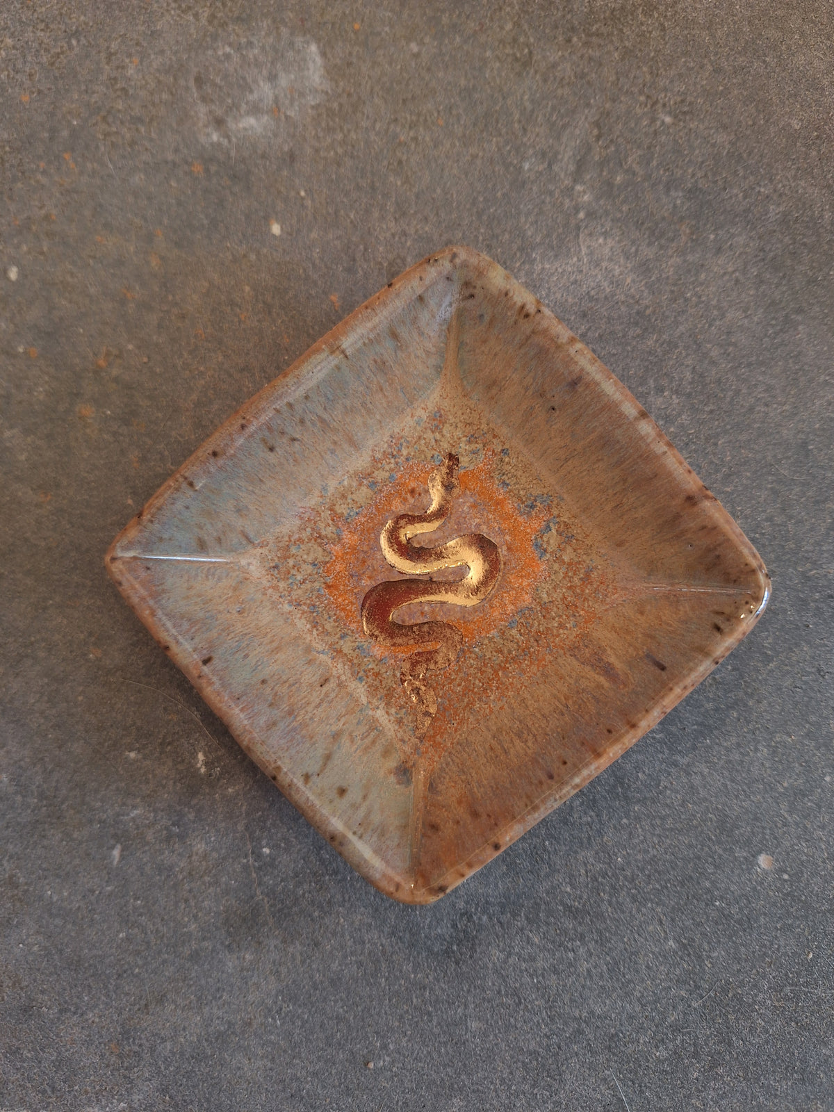 Snake Plate Diamond Mini Gold