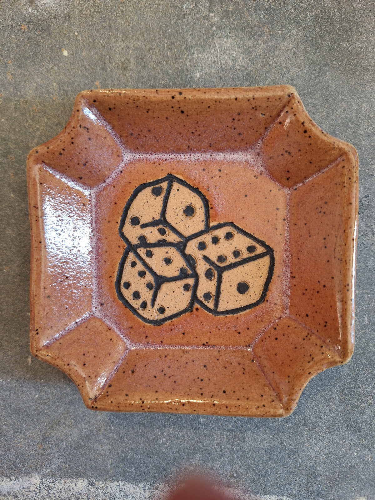 Dice Plate Scalloped Square